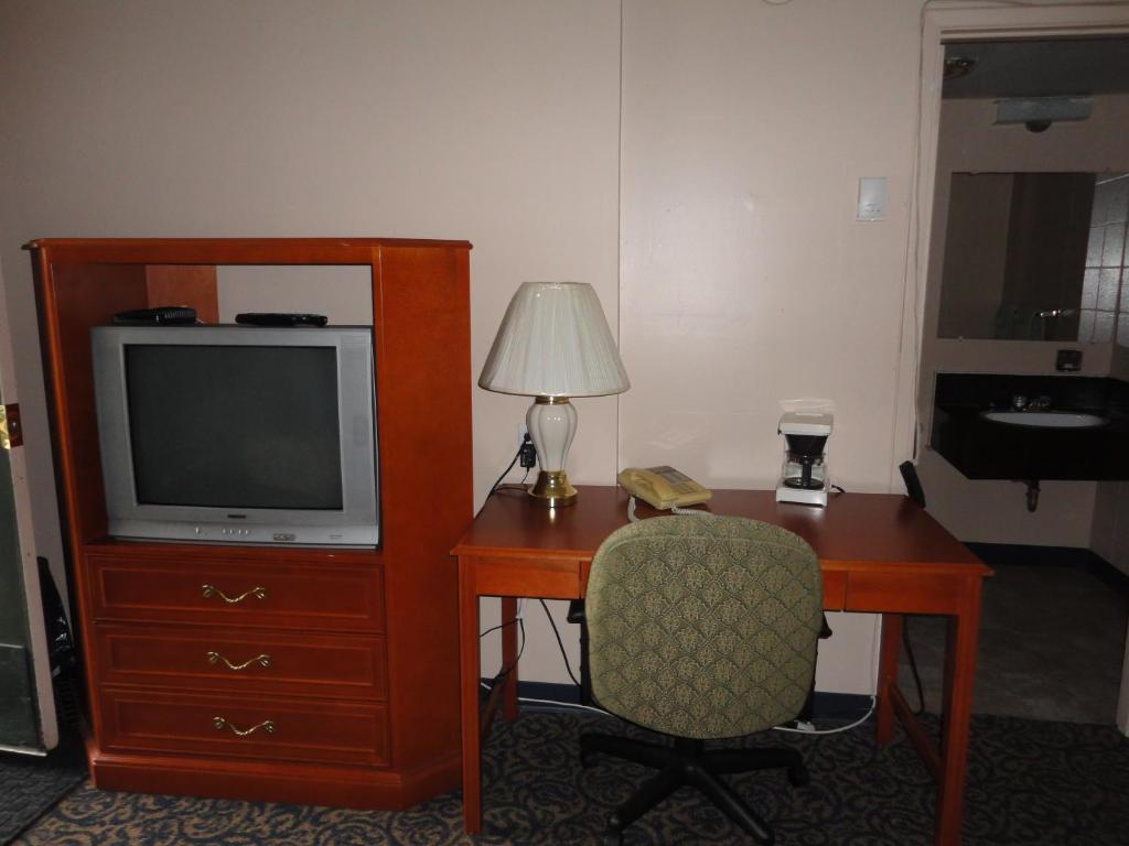 Matador Motel Drayton Valley Экстерьер фото