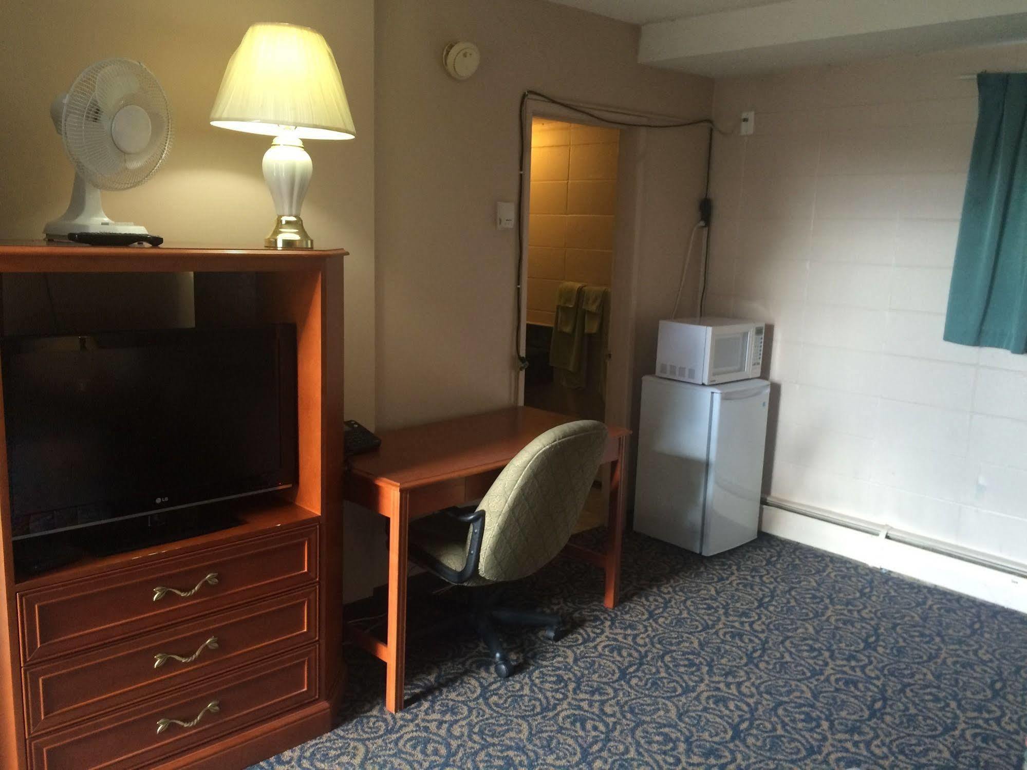 Matador Motel Drayton Valley Экстерьер фото